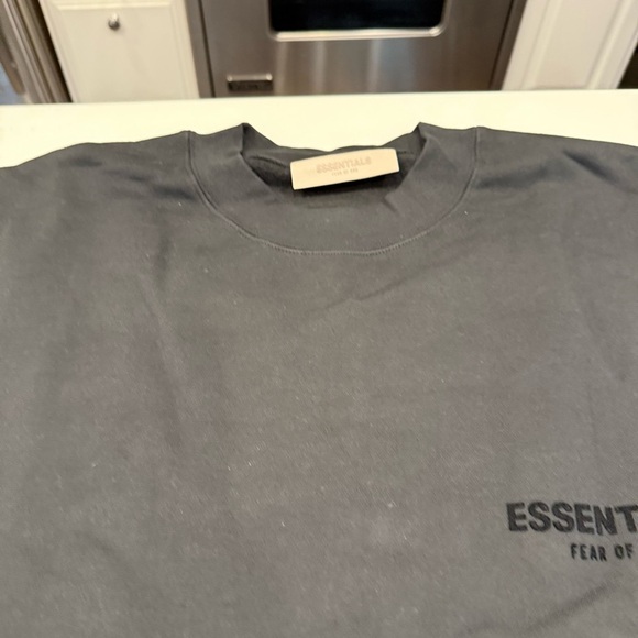 Fear Of God Essentials Crewneck Sweatshirt Stretch Limo Black Size L NEW W/TAGS - Picture 3 of 11